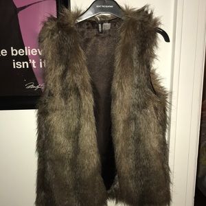 H&M faux fur vest